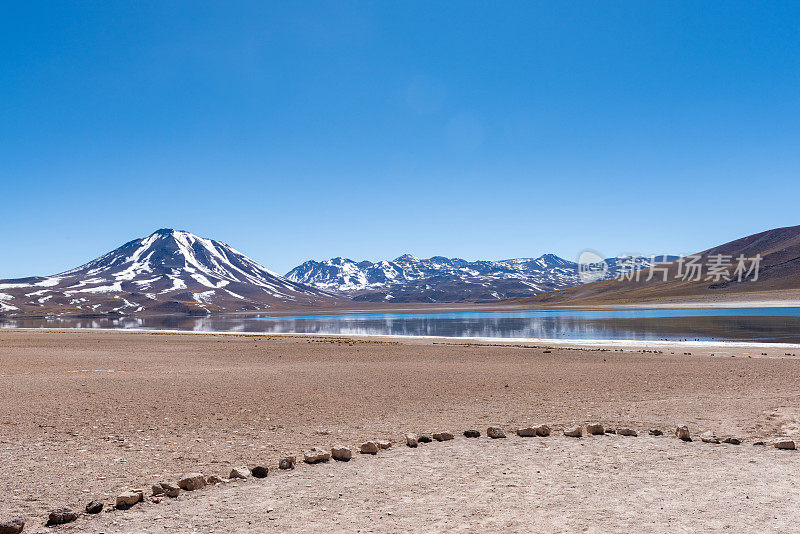 智利安托万法加斯塔地区的圣佩德罗・德・阿塔卡马(Lagunas Miscanti和迷你)